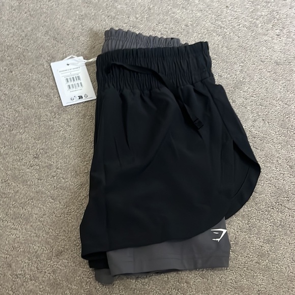 Black gymshark women’s running shorts - Picture 2 of 4
